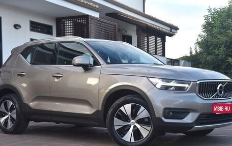 Volvo XC40 I, 2021 год, 3 500 000 рублей, 2 фотография