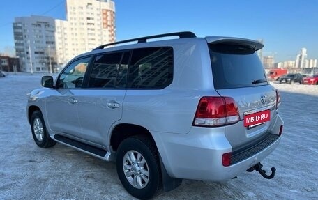 Toyota Land Cruiser 200, 2009 год, 3 300 000 рублей, 7 фотография