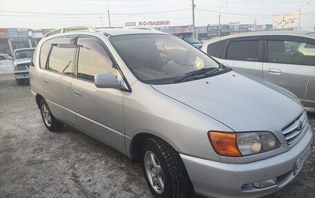 Toyota Ipsum II, 2000 год, 720 000 рублей, 9 фотография