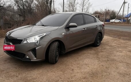 KIA Rio IV, 2021 год, 1 715 000 рублей, 3 фотография