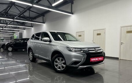 Mitsubishi Outlander III рестайлинг 3, 2016 год, 1 845 000 рублей, 5 фотография