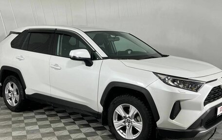 Toyota RAV4, 2021 год, 3 190 000 рублей, 3 фотография