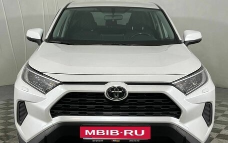 Toyota RAV4, 2021 год, 3 190 000 рублей, 2 фотография