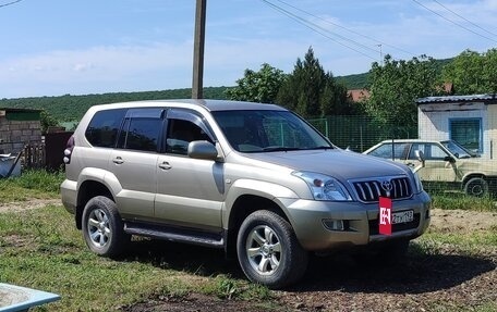 Toyota Land Cruiser Prado 120 рестайлинг, 2003 год, 1 900 000 рублей, 10 фотография