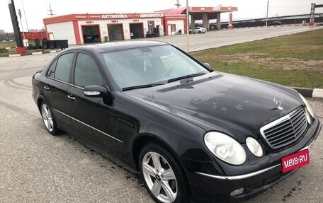 Mercedes-Benz E-Класс, 2004 год, 970 000 рублей, 1 фотография