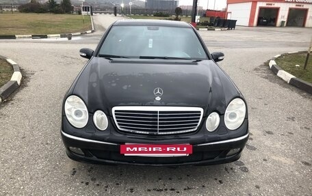 Mercedes-Benz E-Класс, 2004 год, 970 000 рублей, 3 фотография