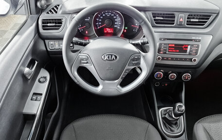 KIA Rio III рестайлинг, 2016 год, 989 000 рублей, 14 фотография