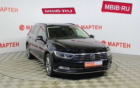 Volkswagen Passat B8 рестайлинг, 2017 год, 1 980 000 рублей, 3 фотография