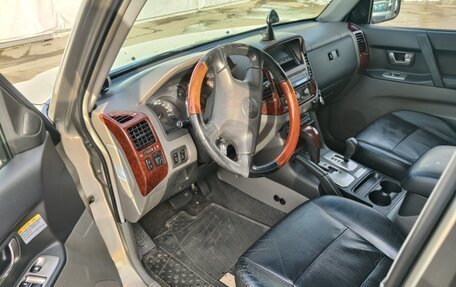 Mitsubishi Pajero III рестайлинг, 2004 год, 1 200 000 рублей, 13 фотография