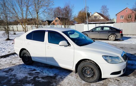 Skoda Octavia, 2011 год, 755 000 рублей, 2 фотография