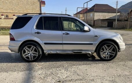 Mercedes-Benz M-Класс, 2000 год, 800 000 рублей, 2 фотография