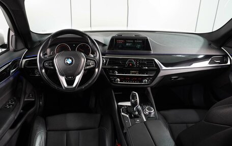 BMW 5 серия, 2018 год, 3 749 000 рублей, 6 фотография