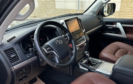 Toyota Land Cruiser 200, 2019 год, 7 200 000 рублей, 13 фотография