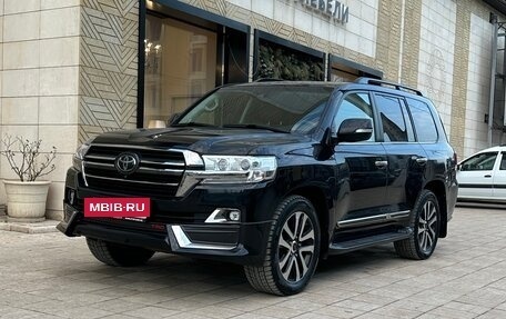 Toyota Land Cruiser 200, 2019 год, 7 200 000 рублей, 11 фотография