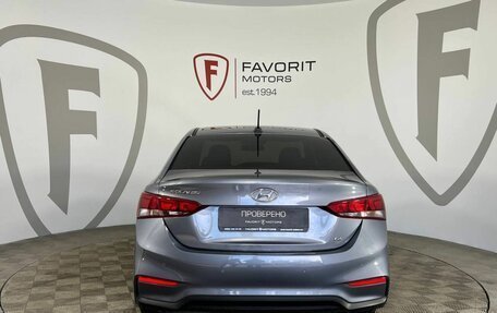 Hyundai Solaris II рестайлинг, 2018 год, 1 400 000 рублей, 3 фотография