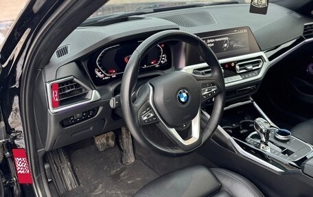 BMW 3 серия, 2019 год, 4 050 000 рублей, 7 фотография