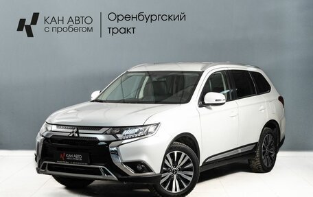 Mitsubishi Outlander III рестайлинг 3, 2021 год, 2 917 000 рублей, 1 фотография