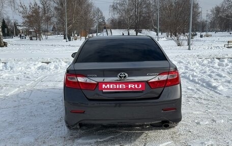 Toyota Camry, 2012 год, 2 130 000 рублей, 5 фотография