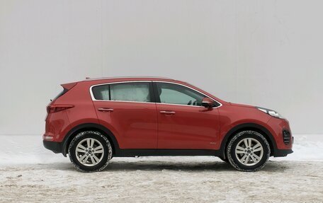 KIA Sportage IV рестайлинг, 2018 год, 1 990 000 рублей, 4 фотография