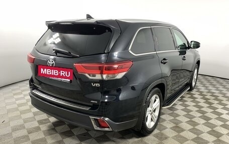 Toyota Highlander III, 2017 год, 4 100 000 рублей, 5 фотография