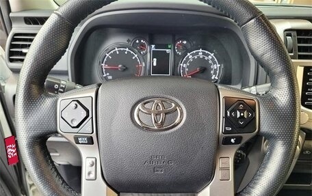 Toyota 4Runner V, 2023 год, 10 386 000 рублей, 12 фотография