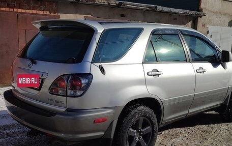 Lexus RX IV рестайлинг, 1999 год, 900 000 рублей, 11 фотография