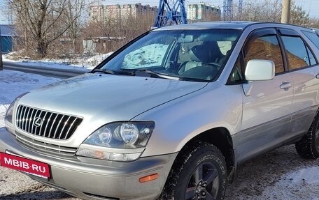 Lexus RX IV рестайлинг, 1999 год, 900 000 рублей, 24 фотография