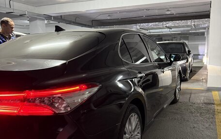 Toyota Camry, 2018 год, 3 600 000 рублей, 4 фотография