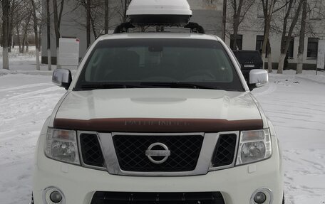 Nissan Pathfinder, 2012 год, 1 950 000 рублей, 3 фотография