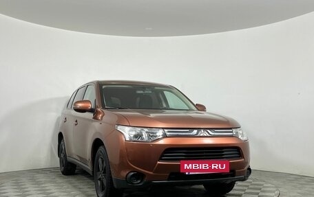 Mitsubishi Outlander III рестайлинг 3, 2012 год, 1 220 000 рублей, 3 фотография