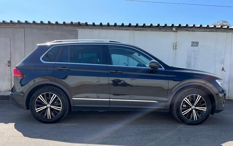 Volkswagen Tiguan II, 2018 год, 2 450 000 рублей, 10 фотография