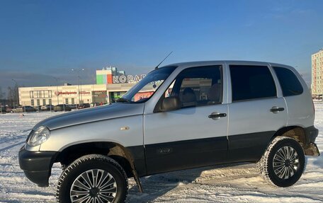 Chevrolet Niva I рестайлинг, 2003 год, 255 000 рублей, 2 фотография