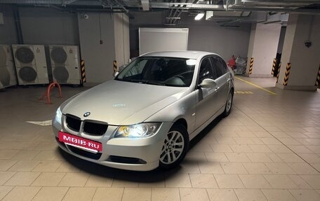 BMW 3 серия, 2006 год, 1 050 000 рублей, 11 фотография