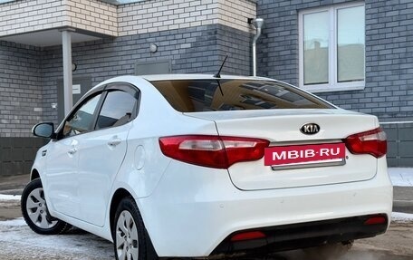 KIA Rio III рестайлинг, 2013 год, 649 000 рублей, 3 фотография