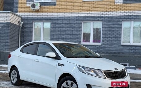 KIA Rio III рестайлинг, 2013 год, 649 000 рублей, 2 фотография