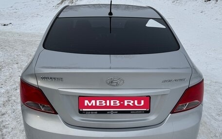 Hyundai Solaris II рестайлинг, 2015 год, 1 150 000 рублей, 2 фотография