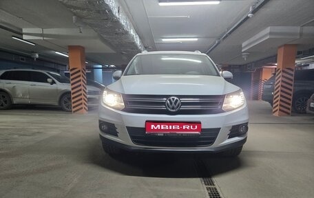 Volkswagen Tiguan I, 2016 год, 2 100 000 рублей, 1 фотография