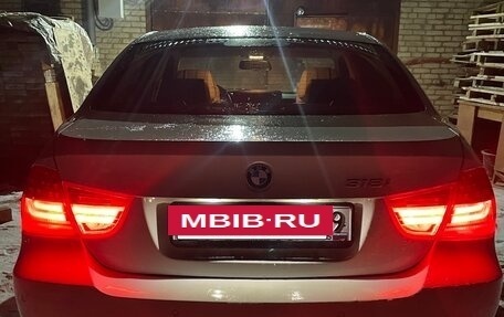 BMW 3 серия, 2011 год, 1 420 000 рублей, 21 фотография