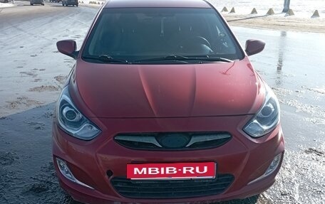 Hyundai Solaris II рестайлинг, 2013 год, 630 000 рублей, 3 фотография