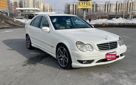 Mercedes-Benz C-Класс, 2005 год, 1 050 000 рублей, 3 фотография