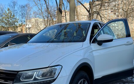 Volkswagen Tiguan II, 2018 год, 2 485 000 рублей, 10 фотография