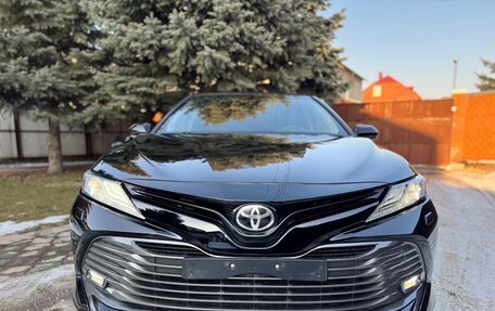 Toyota Camry, 2018 год, 2 800 000 рублей, 19 фотография