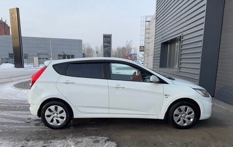 Hyundai Solaris II рестайлинг, 2013 год, 690 000 рублей, 4 фотография