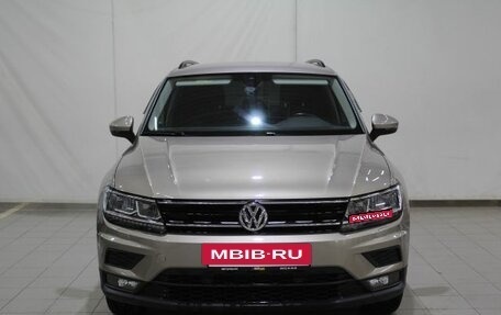 Volkswagen Tiguan II, 2020 год, 2 650 000 рублей, 2 фотография