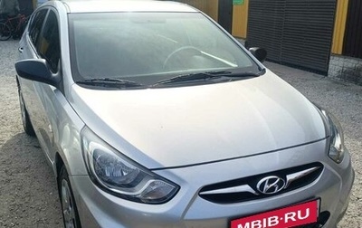 Hyundai Solaris II рестайлинг, 2013 год, 850 000 рублей, 1 фотография