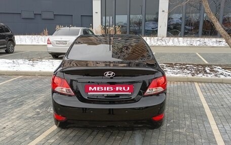 Hyundai Solaris II рестайлинг, 2011 год, 890 000 рублей, 5 фотография