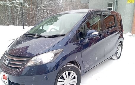 Honda Freed I, 2010 год, 1 330 000 рублей, 14 фотография