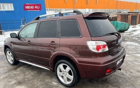 Mitsubishi Outlander III рестайлинг 3, 2007 год, 800 000 рублей, 4 фотография