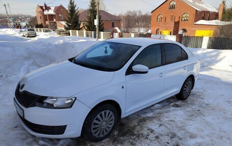 Skoda Rapid I, 2014 год, 890 000 рублей, 3 фотография