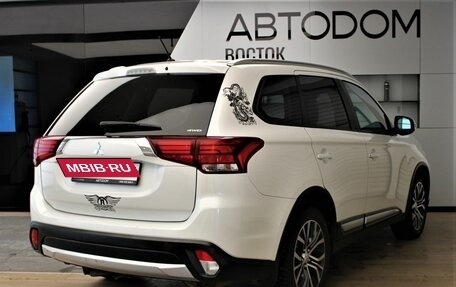 Mitsubishi Outlander III рестайлинг 3, 2016 год, 2 240 000 рублей, 4 фотография